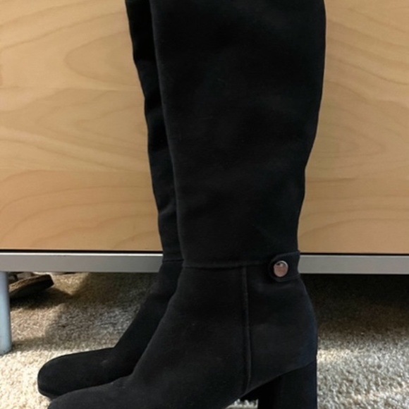 La Canadienne Knee-High Black Suede Waterproof Boot - Picture 2 of 2